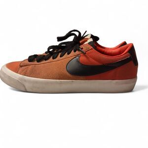 Nike Men's Orange and Red Trainers